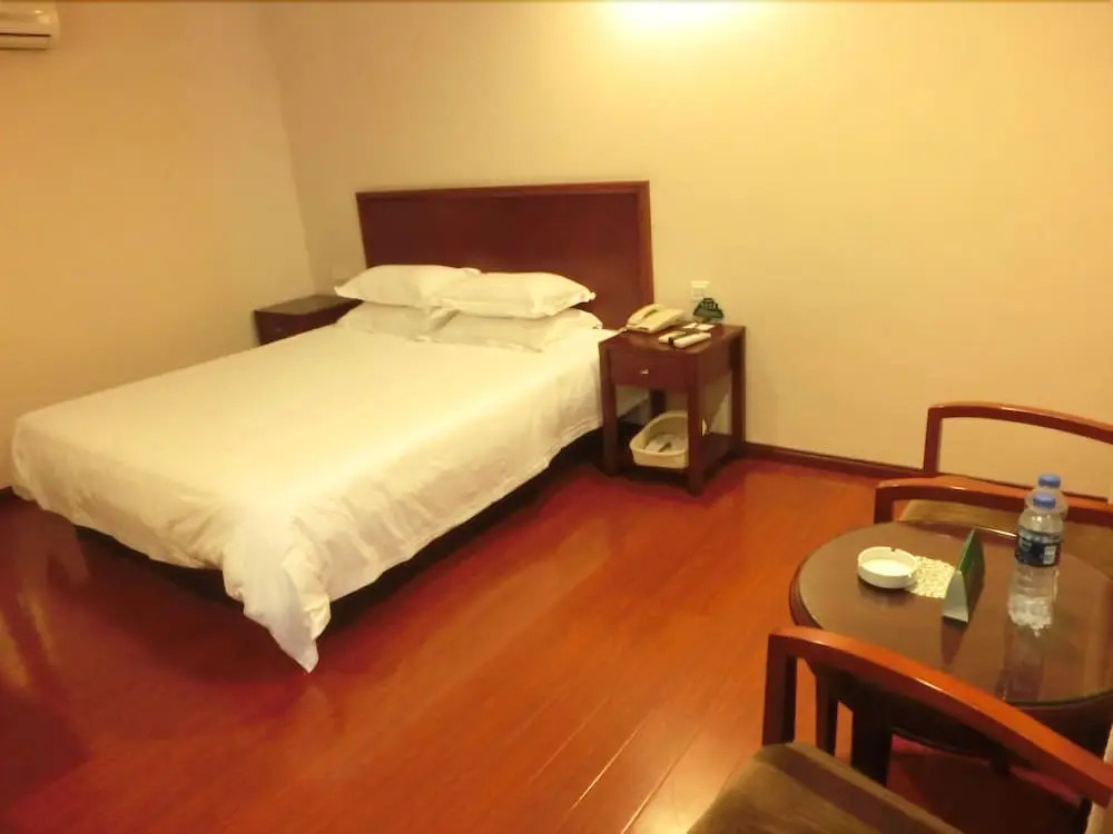Greentree Inn Shantou Haibin Road Chousha Building