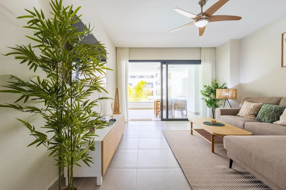 Chic 2BR Stay w Terrace Picuzzi 5 Min to Beach