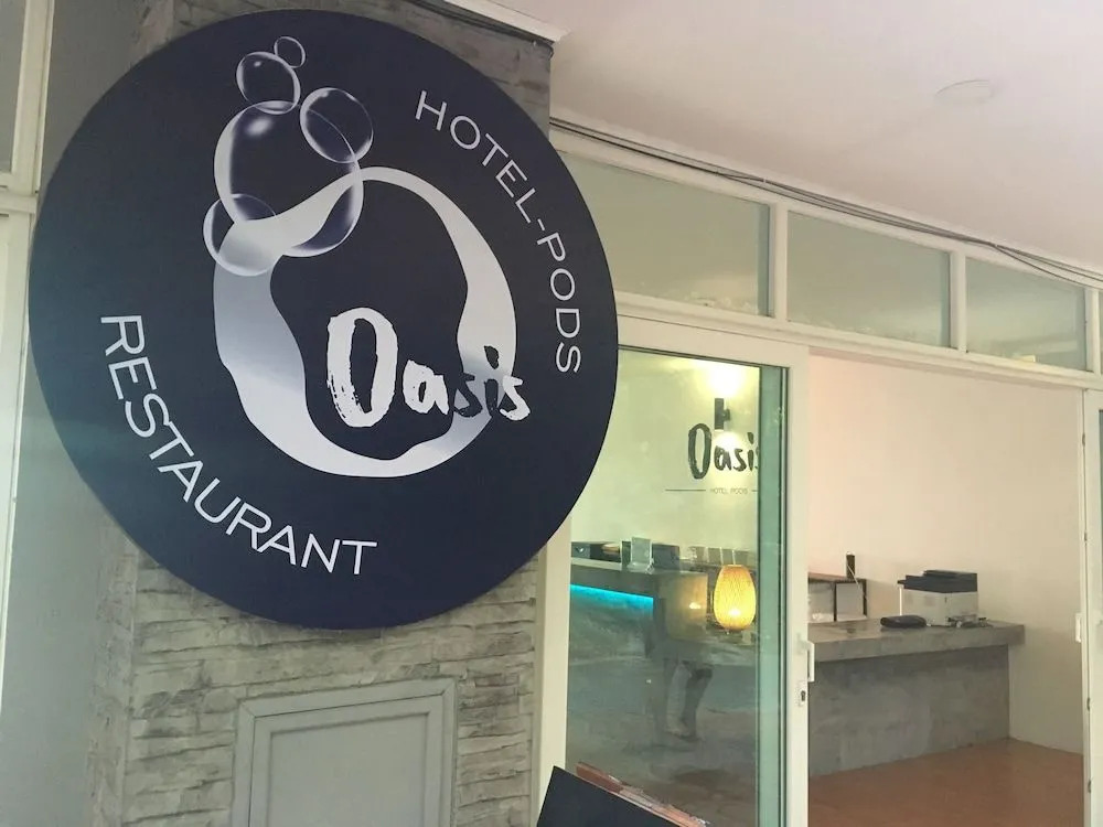 Oasis Hotel-Pods - Adults Only
