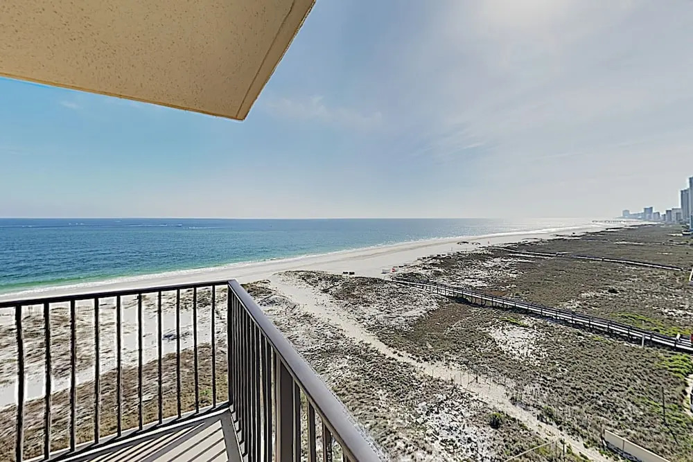 Gulf-view Corner - Balcony, Pools & Hot Tubs 3 Bedroom Condo