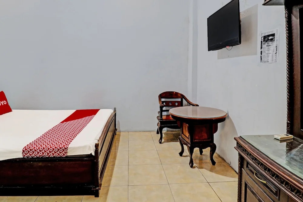 RedDoorz near Metro Bandung