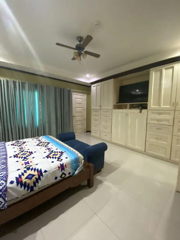 Rovimar Condo Angeles