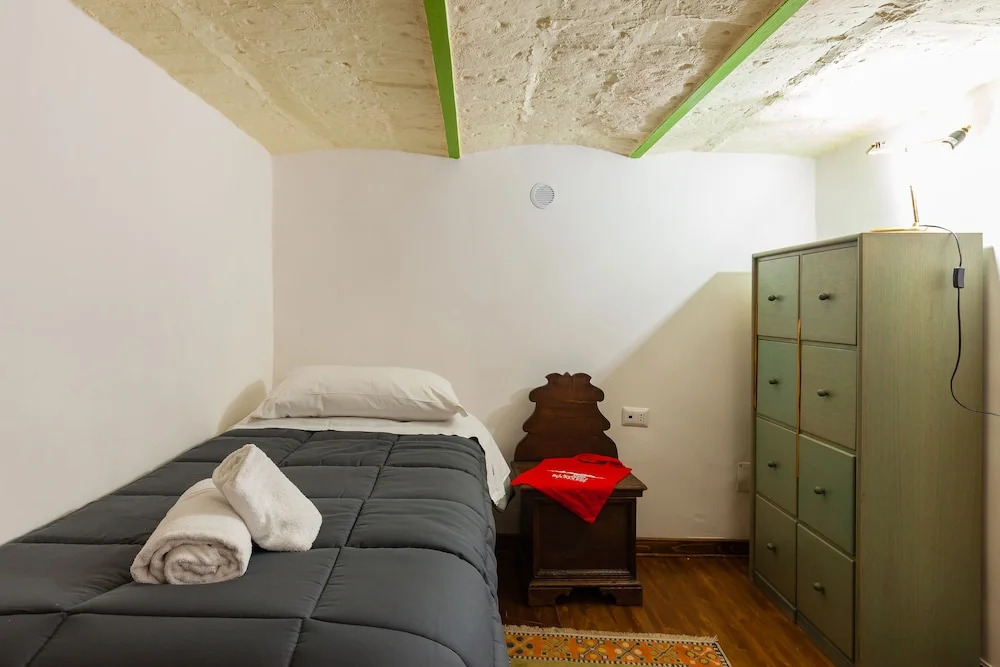 Apartment - Corso V. Emanuele IV BH 84