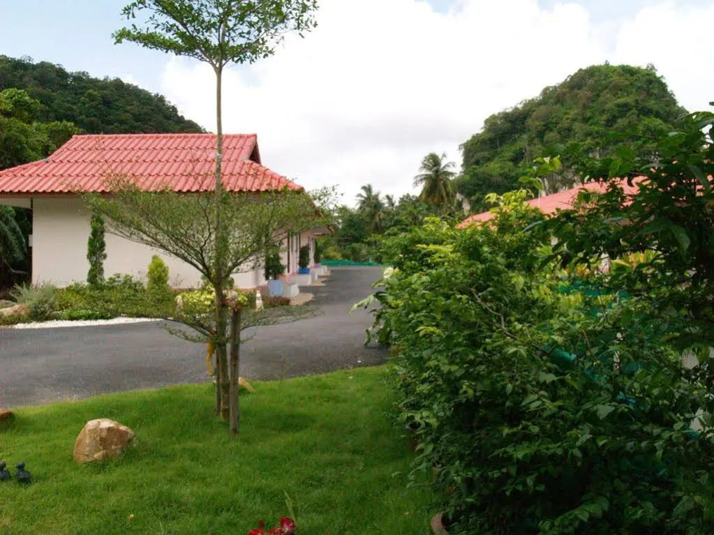 Srisawat Home Bungalow(ศรีสวาสดิ์โฮม บังกะโล)