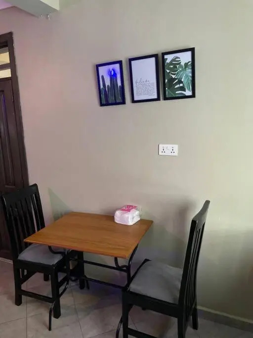 JD1 Lakeview 1 Bed Apt Makindye. Wifi/ Netflix