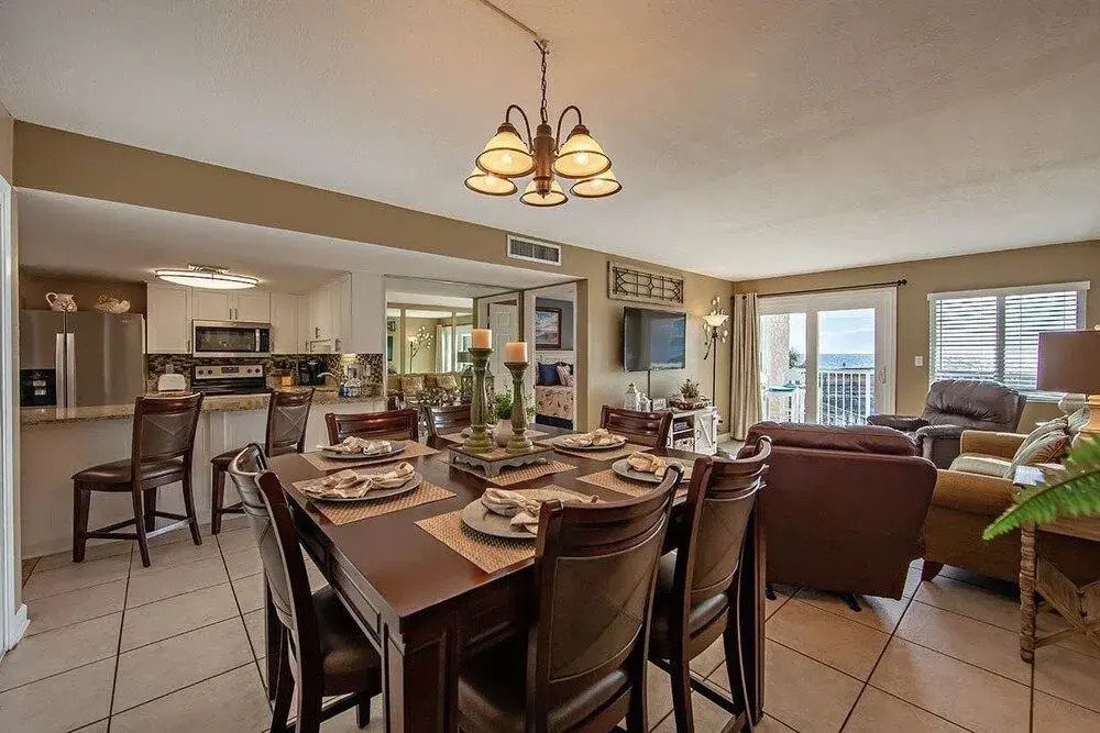 Gulf Shore Condo #218 - 2 Br condo by RedAwning