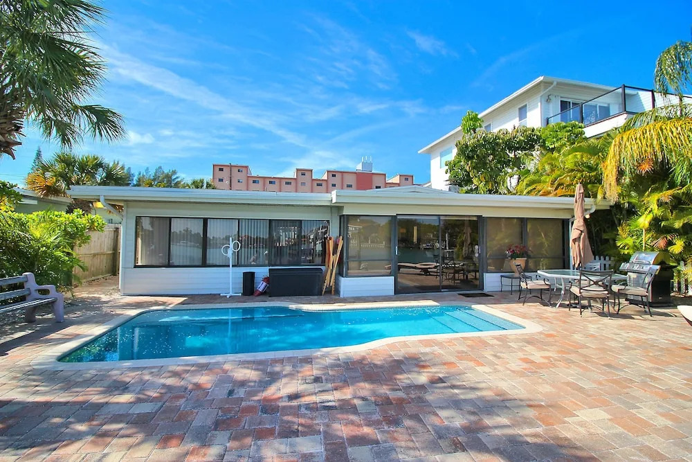 Manatee Home