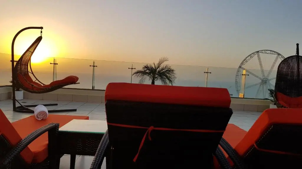 Dubai JBR Amaz Penthouse front sea 5 plus 1 Bdr private Climatized pool