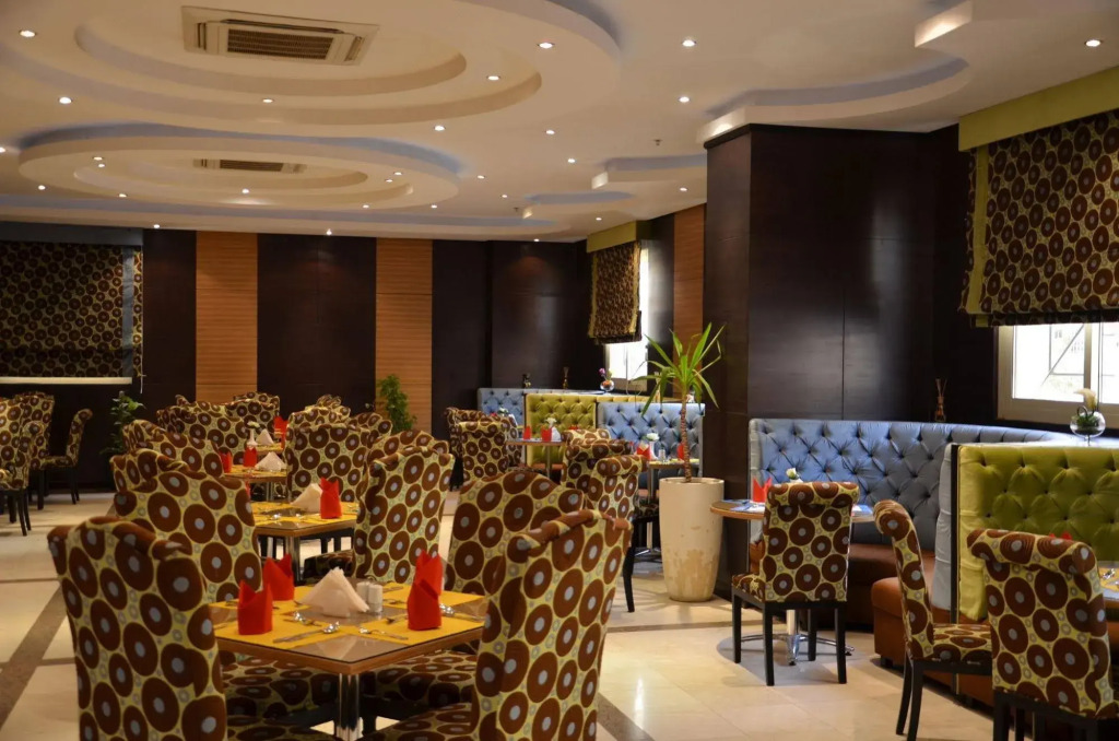 Rose Garden Hotel فندق روز جاردن