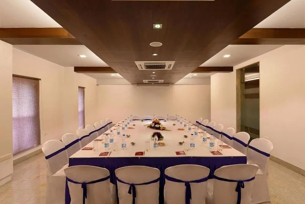 Dwarikadish Lords Eco Inn Dwarika