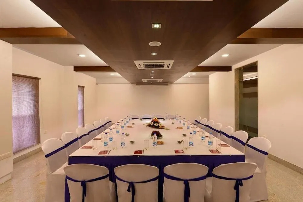 Dwarikadish Lords Eco Inn Dwarika