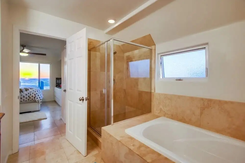 The Beach Break 2 3 Bedrooms 2.5 Bathrooms Townhouse
