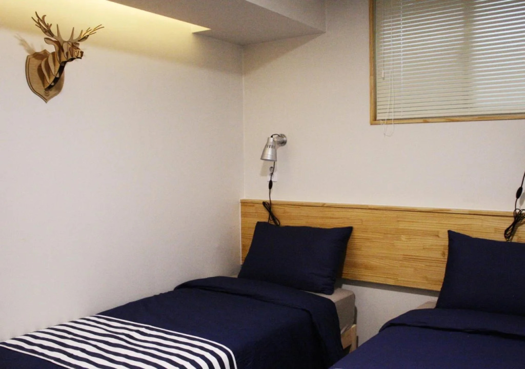 Hostel Beige