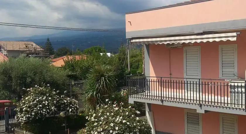 Fondachello Beach Apartment