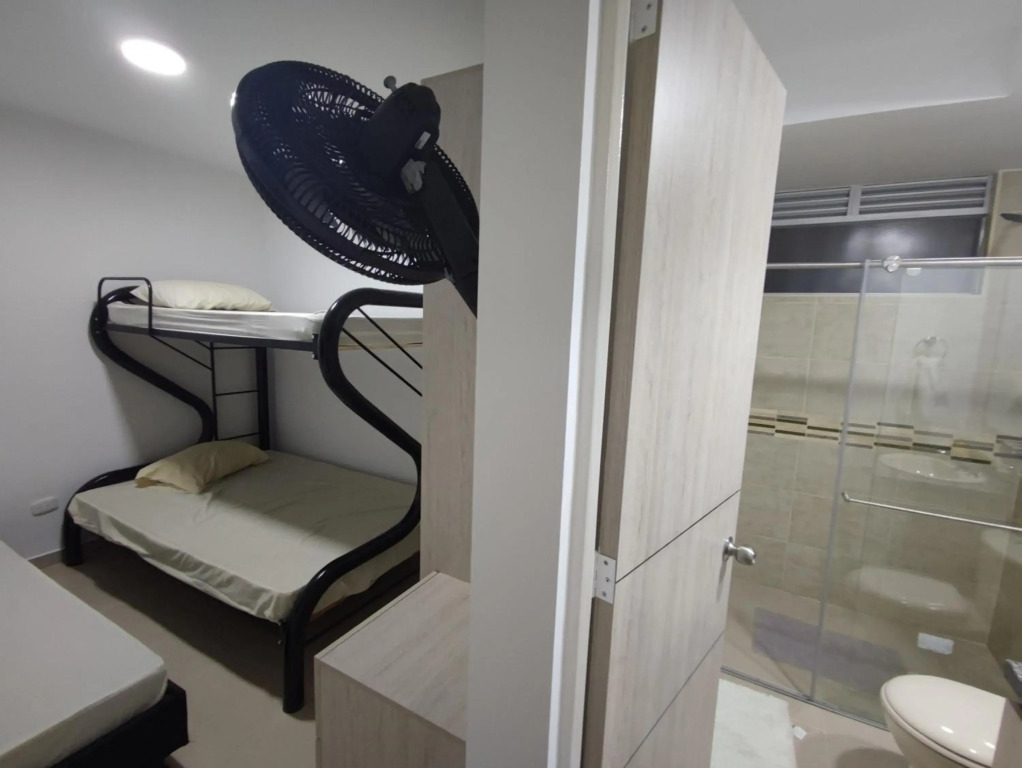 Hermoso apartamento con piscina (alberca).