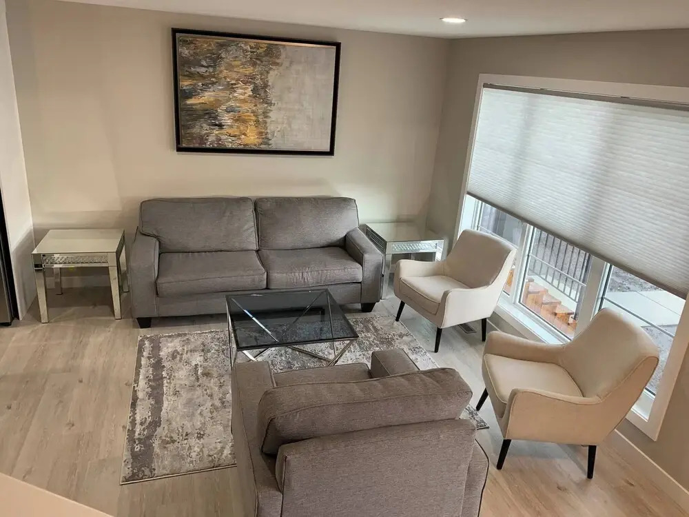 New Townhouse in Red Deer -family Retreat