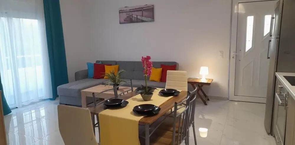 Gennadi Retreat - House 2