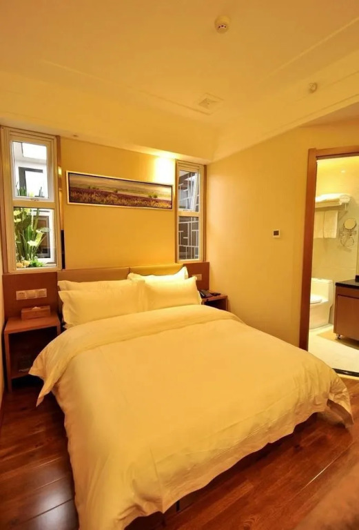 Lavande Hotel Xi'an Xiaozhai Subway Station Giant Wild Goose Pagoda