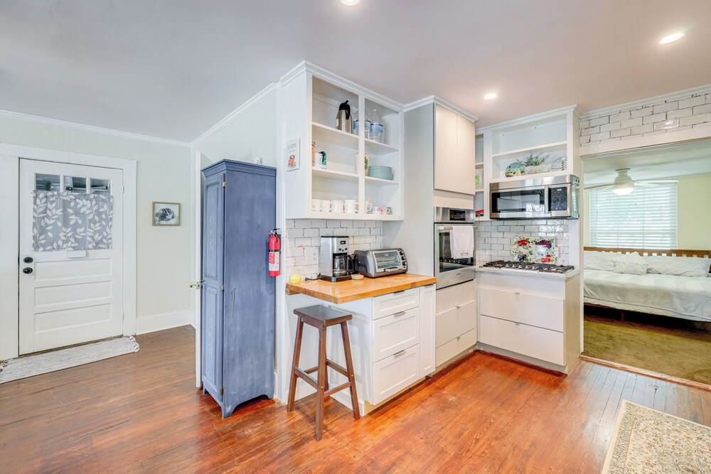 St. Marys Chic: Porch Living & Total Walkability!
