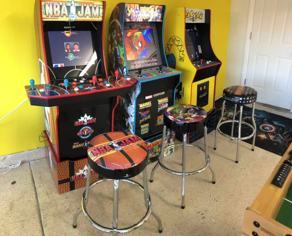 Arcade Game Room, 2 King Beds, ev Chargers
