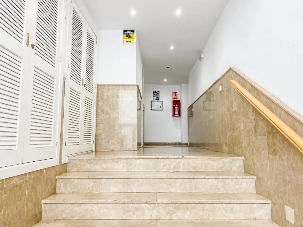 ¡Relax, terraza y wifi! A 50m de la playa