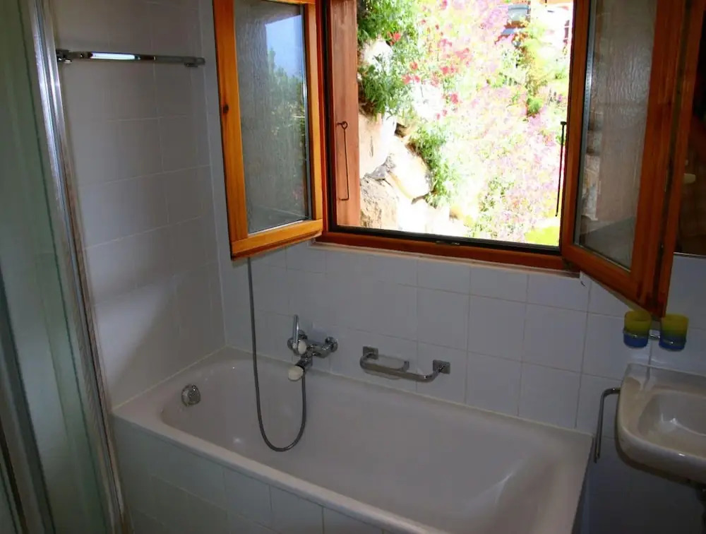 Eanta SUNNY & MOUNTAIN chalet 10 pers by Alpvision Résidences