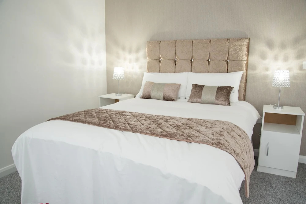 Tlk Apartments And Hotel
