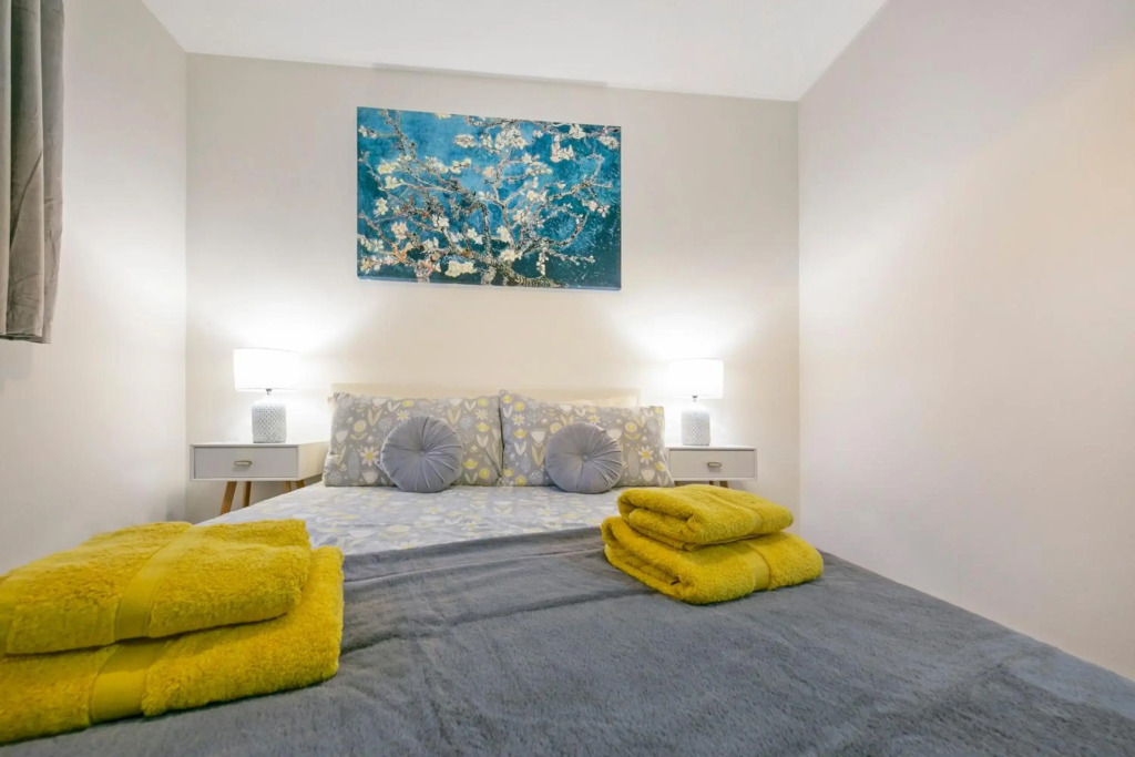 Castle Terrace - Resident Parking - Panoramic Views