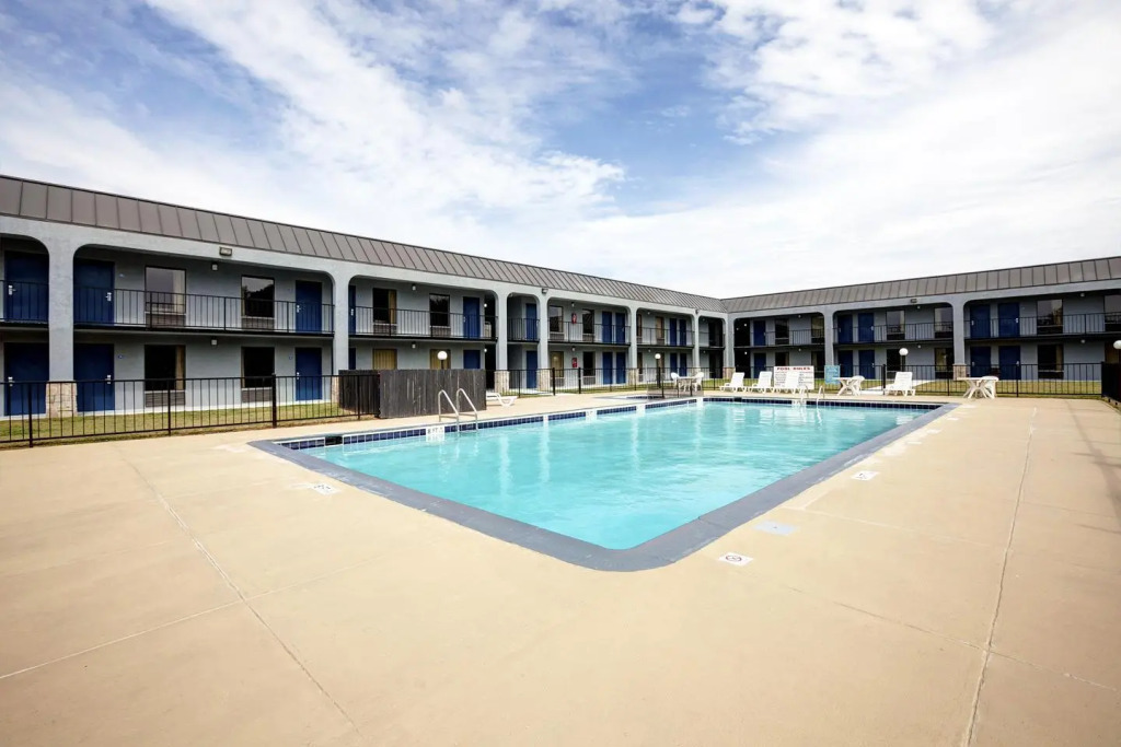 Newnan Lodge