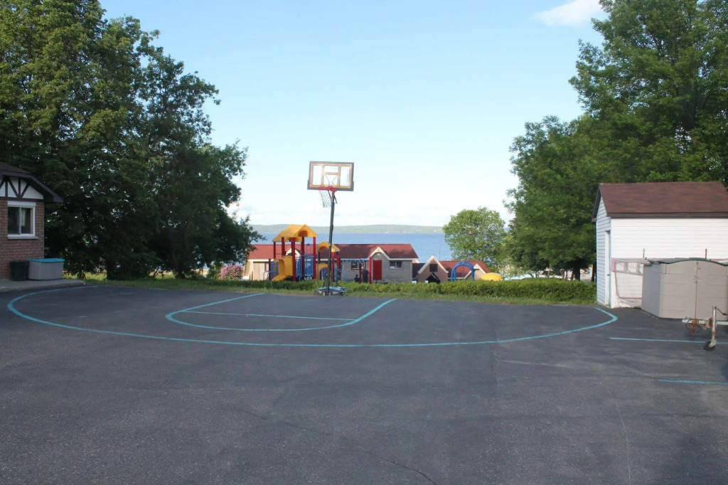 Leisure Inn