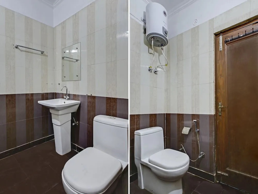 OYO Home 38093 Designer Stay Fortis Hospital