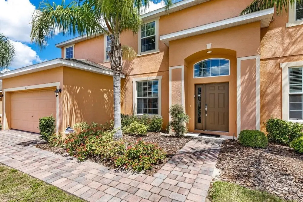 Fabulous Large 6 bed Home With Extended Deck, Private Pool and spa and Conservation View - 469