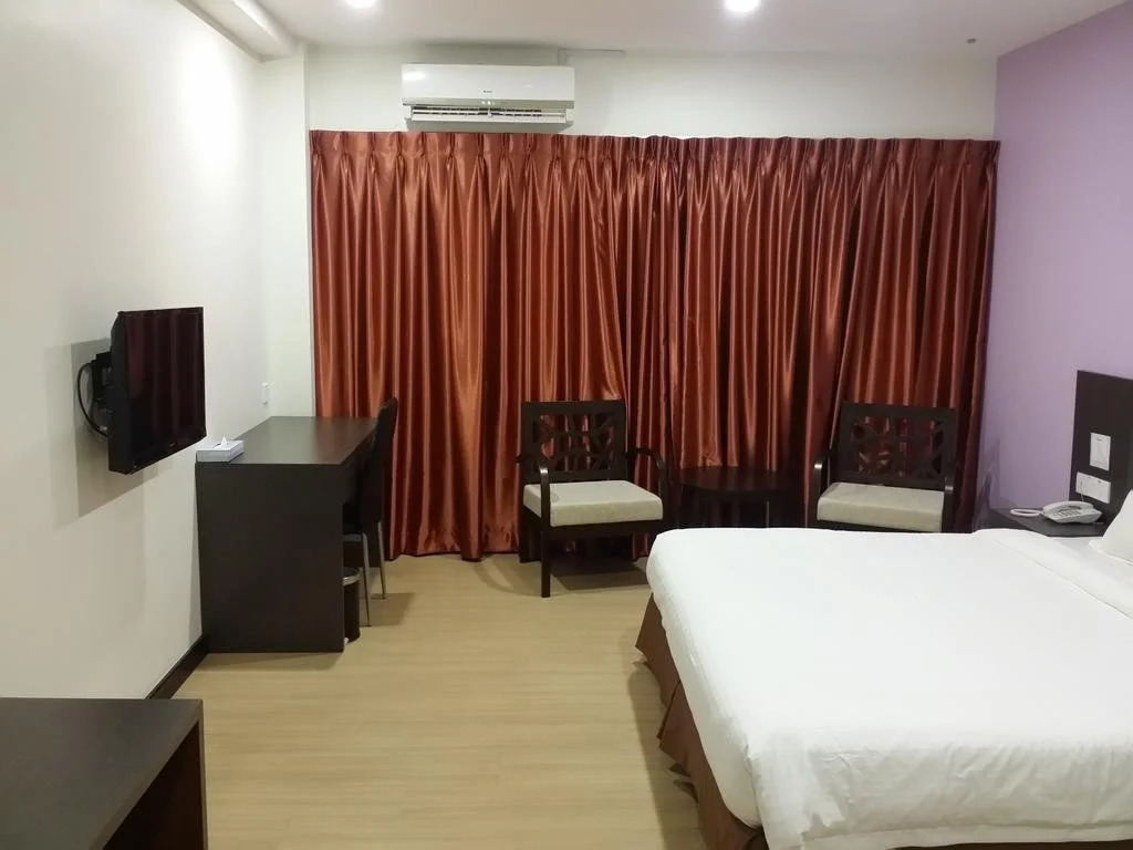 MJ Hotel
