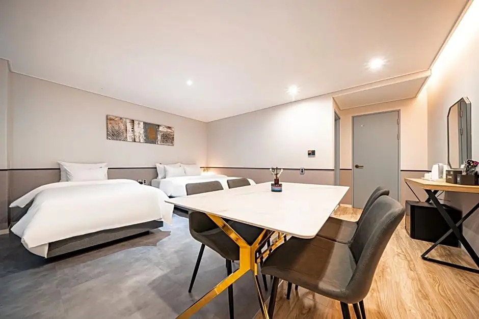 No.25 Hotel