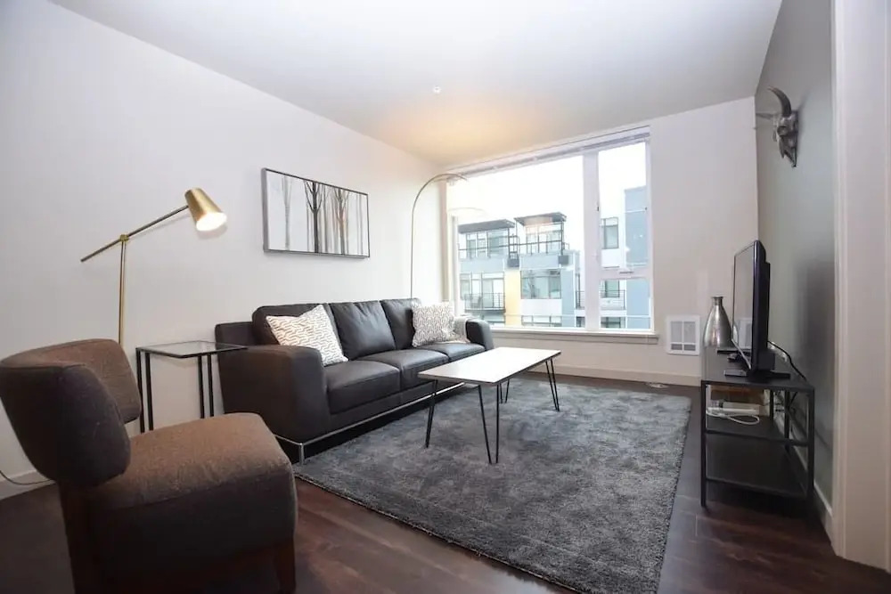 Capitol Hill Suites by Luxe Hubs
