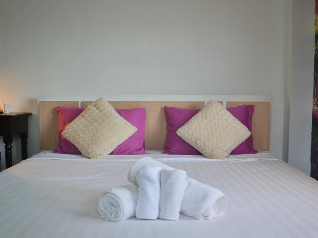 Phuket Art Home