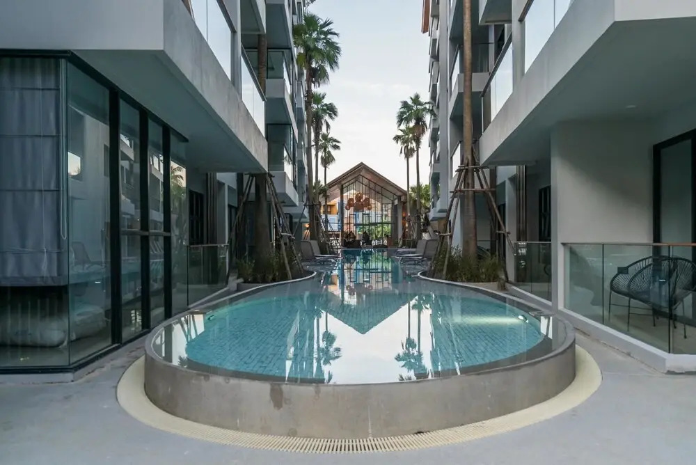 Palmyrah Surin - 300 Meters to the Beach Brand new Luxury Condo