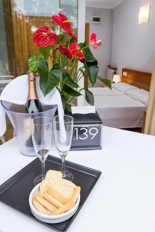 Hotel 139