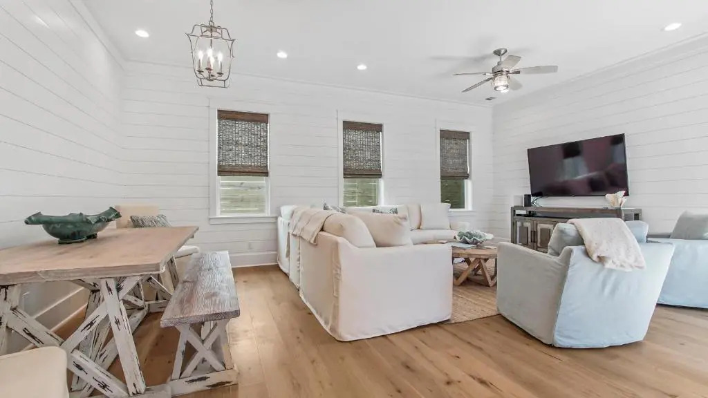 30A Luxury Beach Home Beach Please, Private Heated Pool, 4 NEW Bikes, Walk to the Beach!