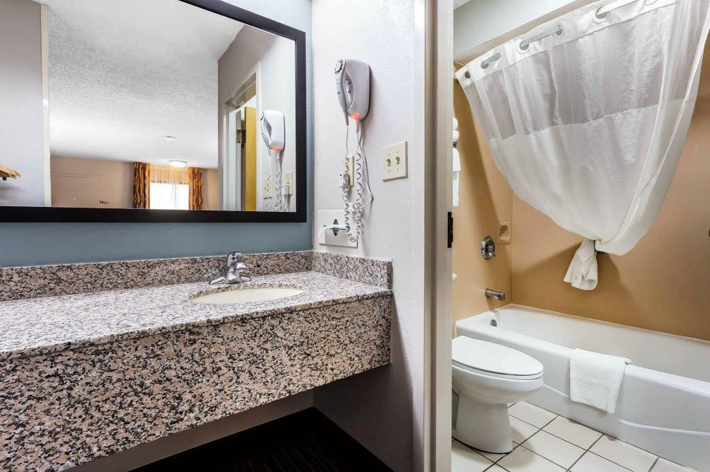 Quality Inn & Suites Mooresville-Lake Norman