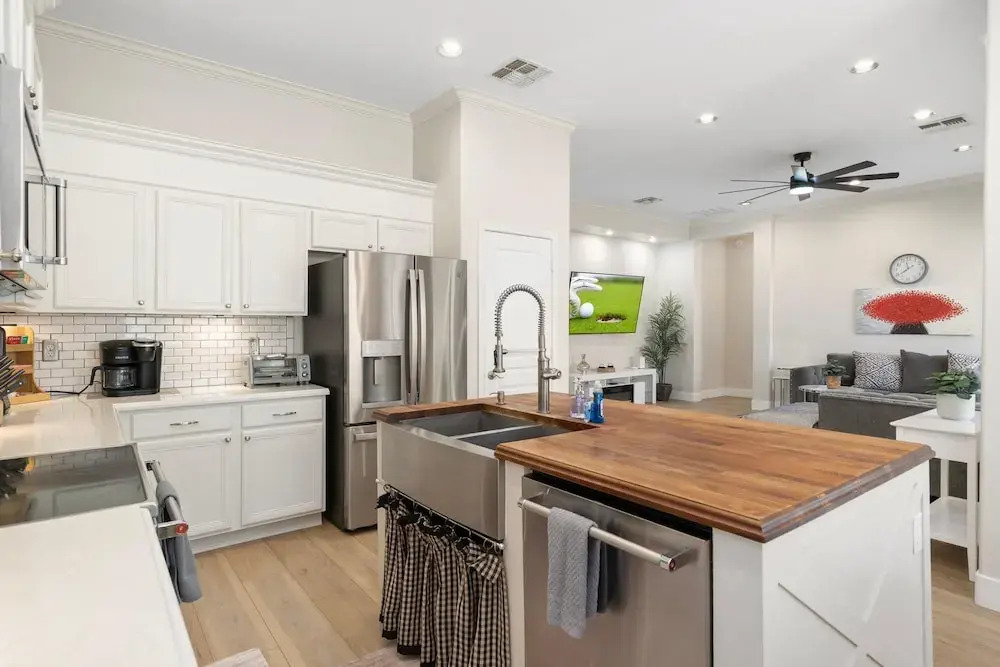 Dublin in Gilbert With 4 Bedrooms and 2 Bathrooms