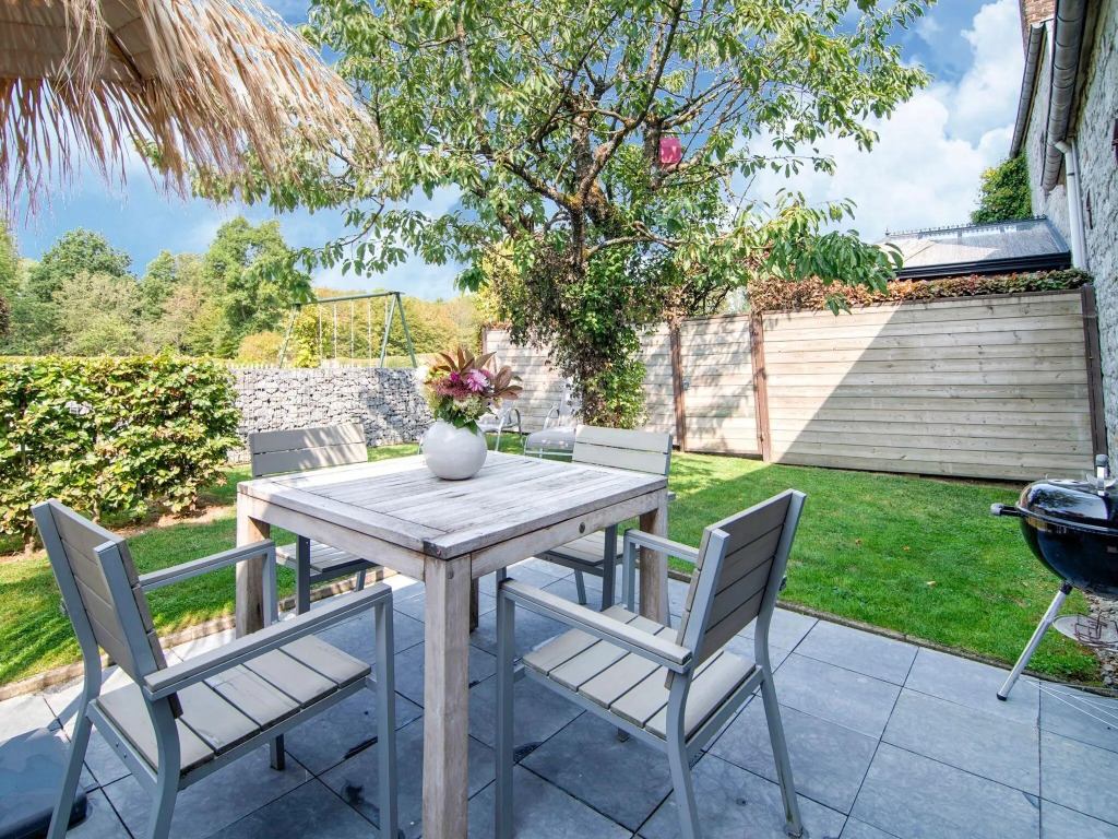 Traditional Cottage with private terrace