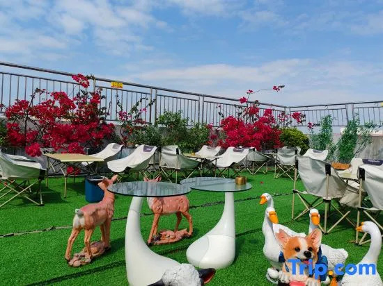 Meifeng Hotel (Shenzhen International Convention and Exhibition Center Qiaotou West Subway Station)