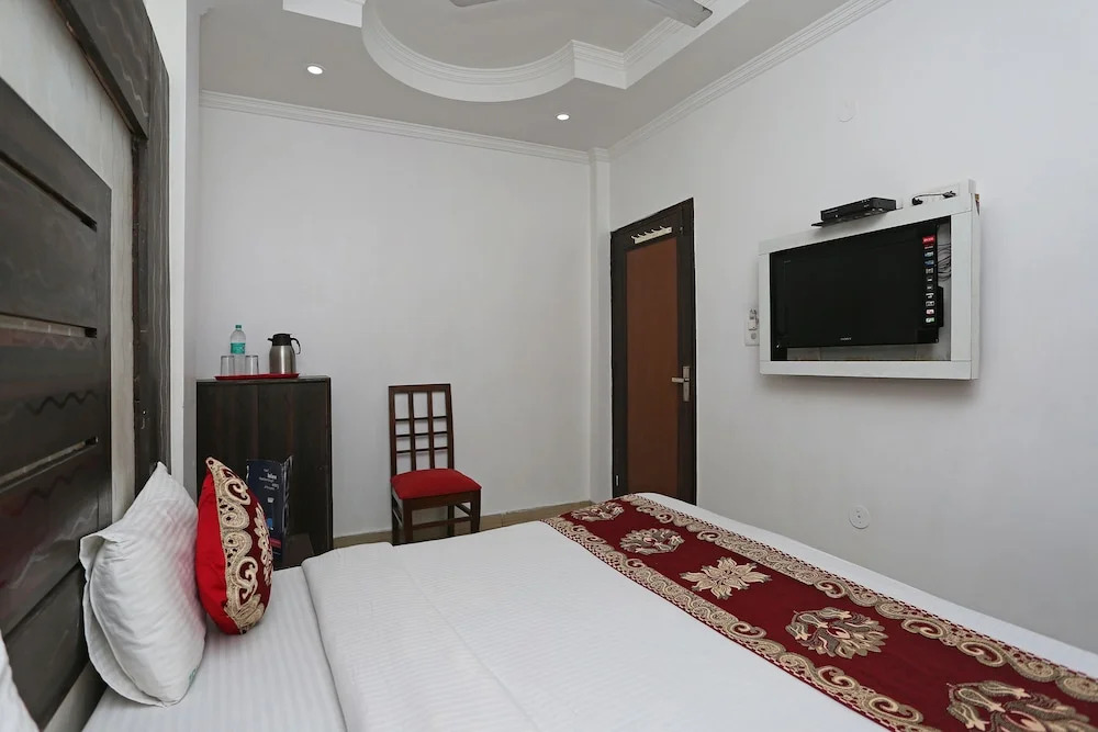 OYO 9042 Hotel Jai Balaji