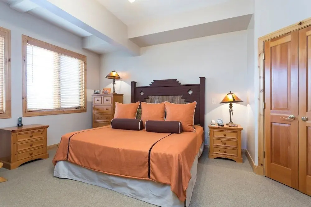 Trail's End Lodge at Deer Valley Resort - Two Bedroom Residence with Spa #406 2 Condo