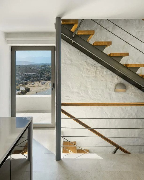 Villa Blanca Collection