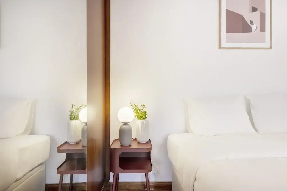 Luz Apartment by Olala Homes