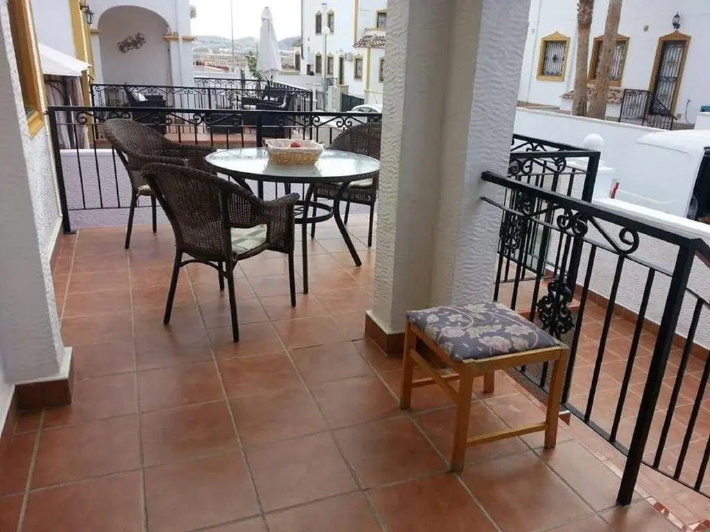 Away Chiang Kham Villa