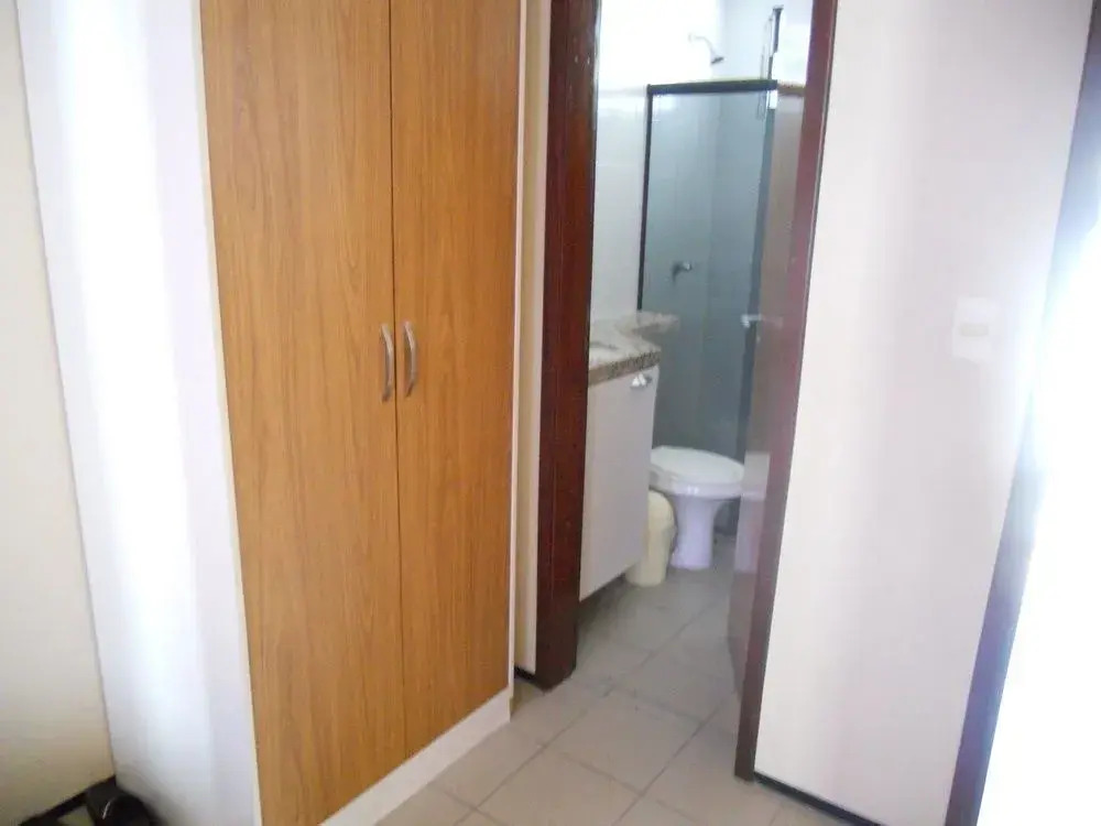 Apartamento beira-mar com piscina