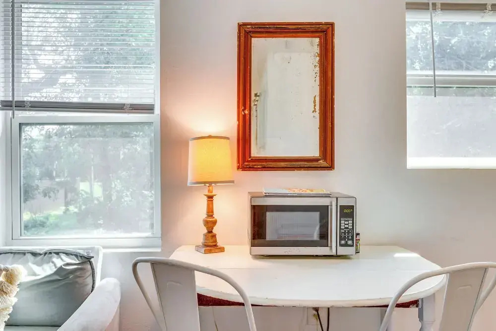 Cozy Studio in Heart of OKC Plaza District!